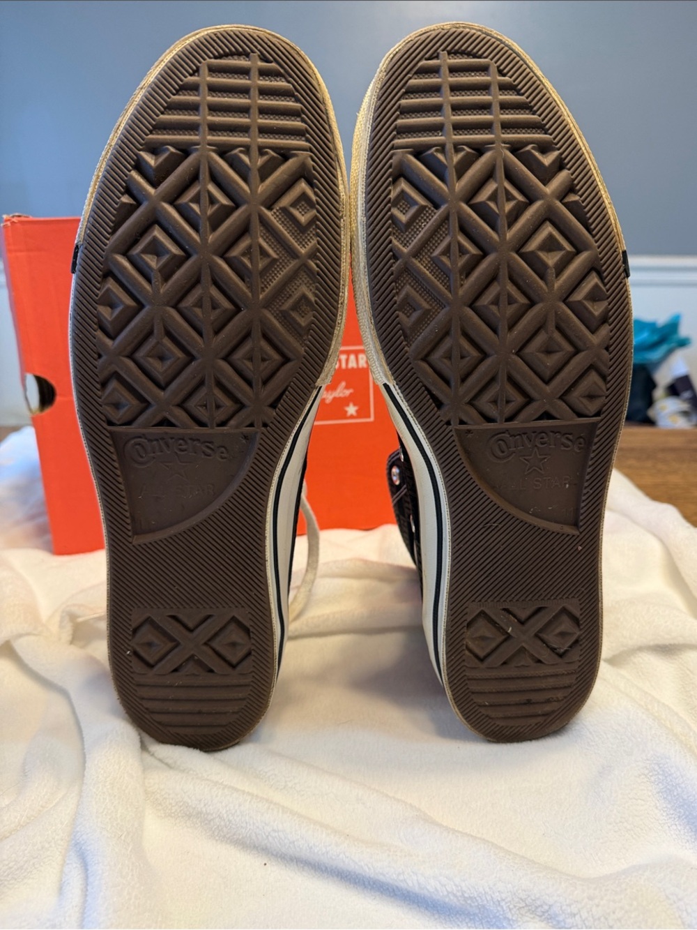Converse Black & White High-Top Kith Sneakers - Picture 4 of 5